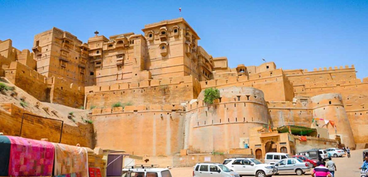 Rajasthan Forts and Palaces Tour