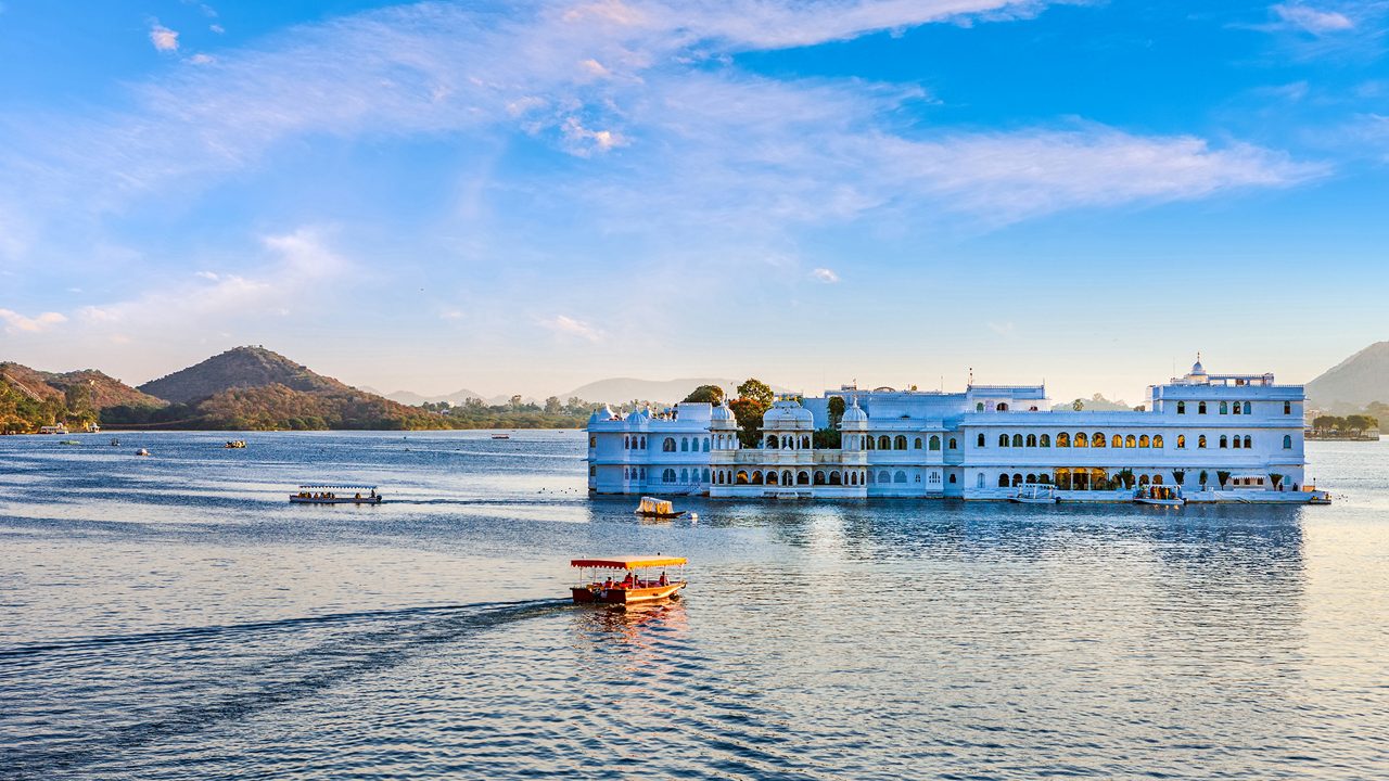 lake-pichola-udaipur-rajasthan-2-attr-hero